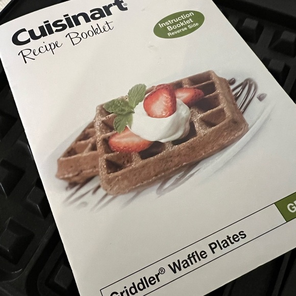 Cuisinart Griddler Waffle Plates with Recipe Booklet - Picture 4 of 5